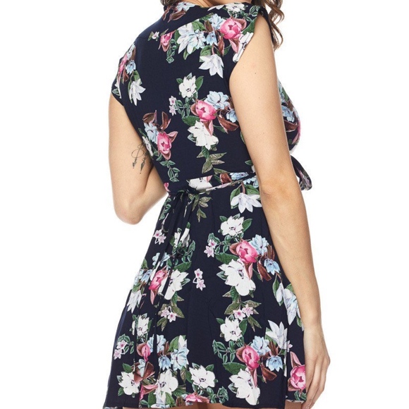 💙LAST ONE💙 Sexy Front Tie Floral Flirty Mini Dress (B) - Picture 4 of 5